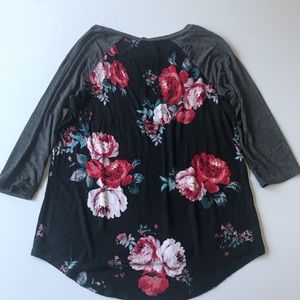 Gray floral print top size medium
